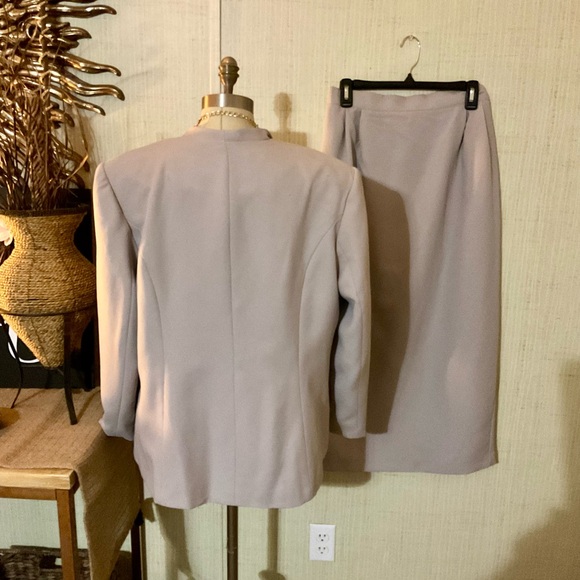 Nina Rossi Skirt Suit Size 18w Gray - Picture 6 of 6